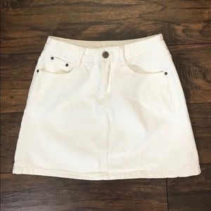 White denim mini skirt